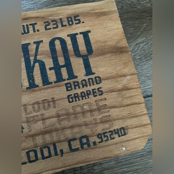 Vintage Wood sign Mr. Tokay Grapes Beckman Bros Charles & William Cali Crate - Picture 3 of 7